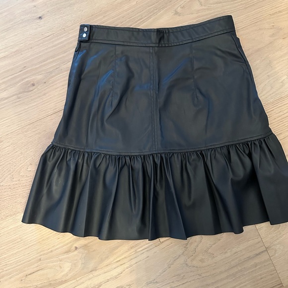 Pho black leather fitted mini skirt with ruffle - Picture 3 of 4